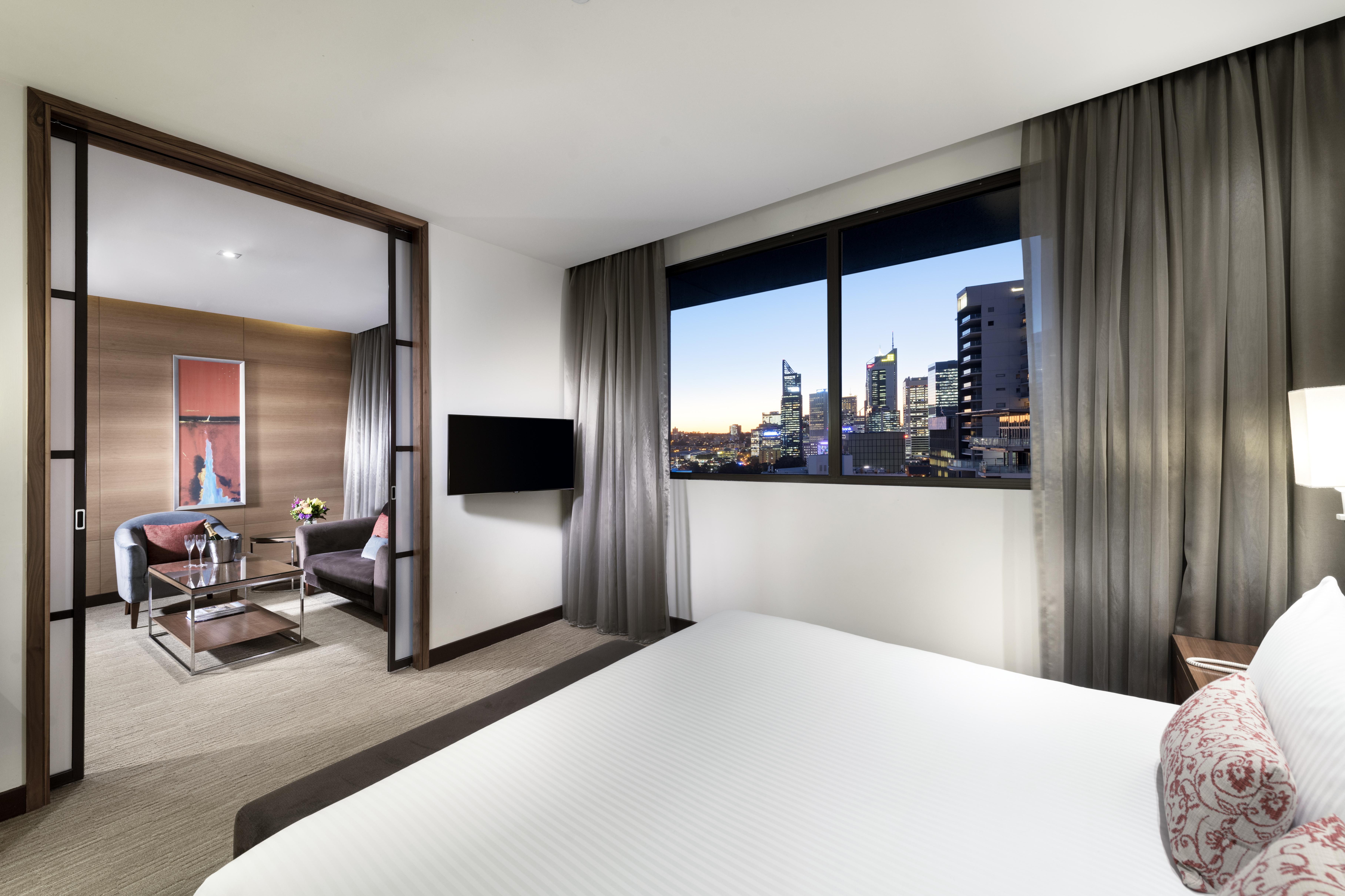 Pan Pacific Perth Hotel Exterior photo A bedroom at the hotel