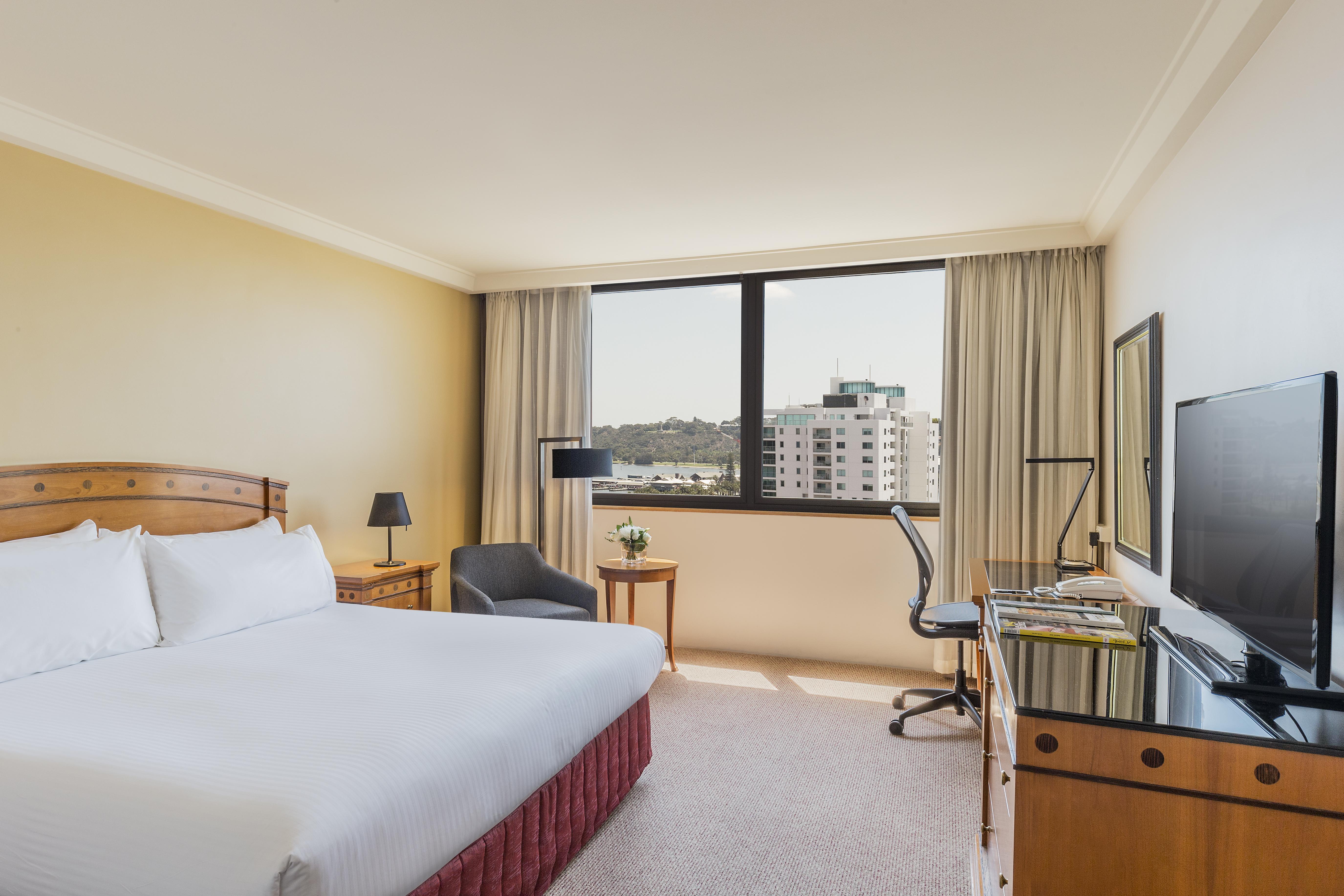 Pan Pacific Perth Hotel Exterior photo A room at the Hilton Sydney