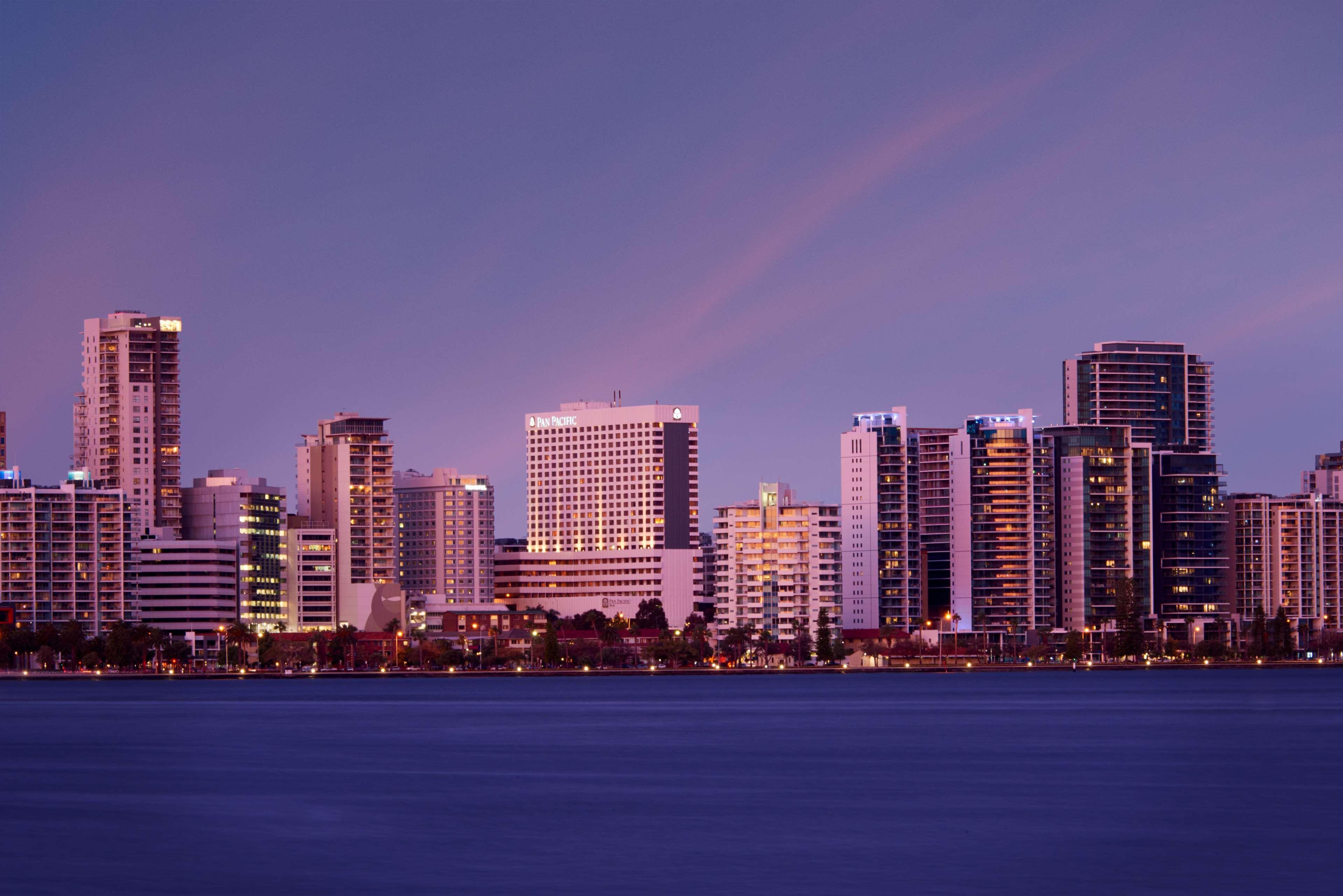Pan Pacific Perth Hotel Exterior photo San Diego skyline