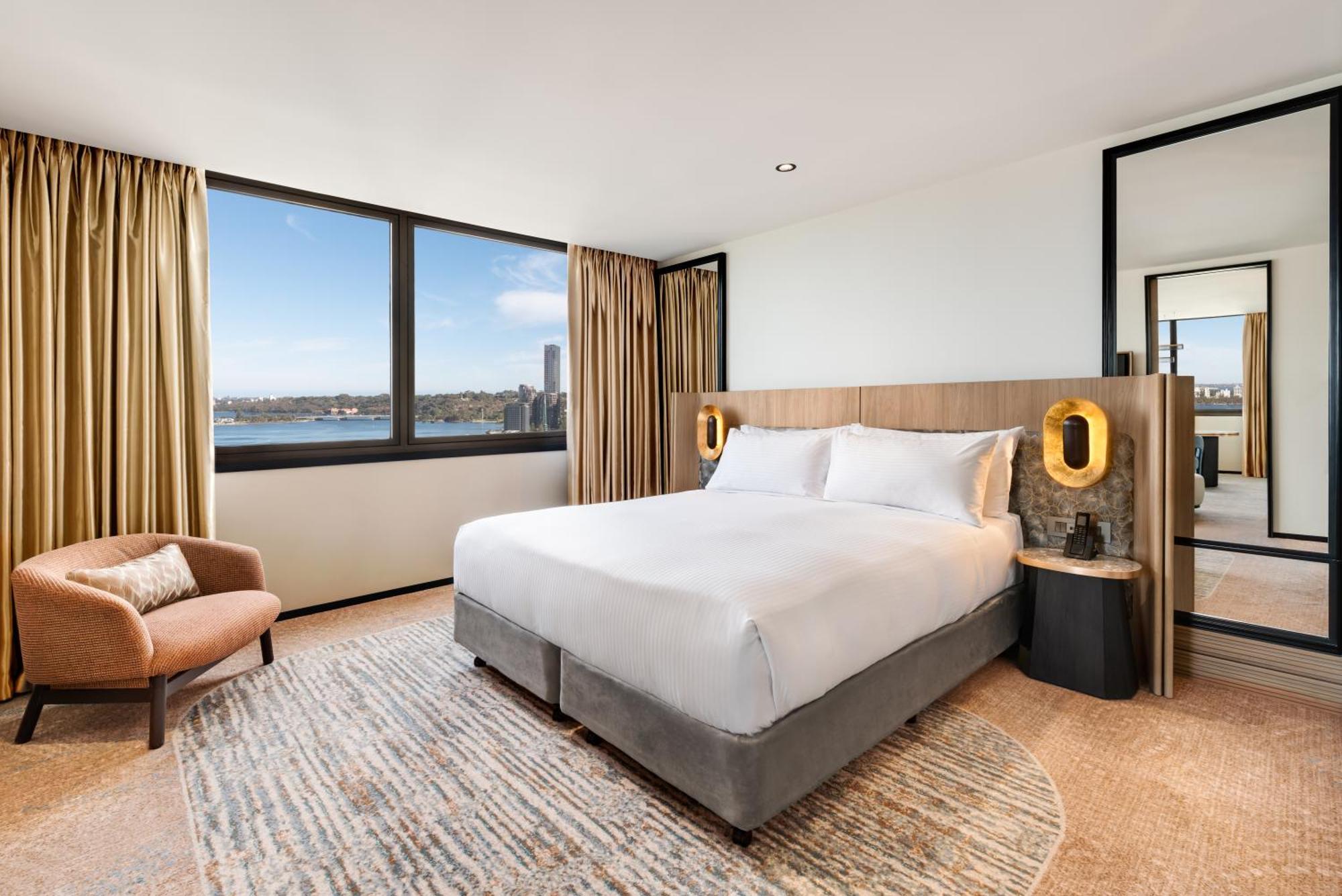 Pan Pacific Perth Hotel Exterior photo A bedroom at the hotel