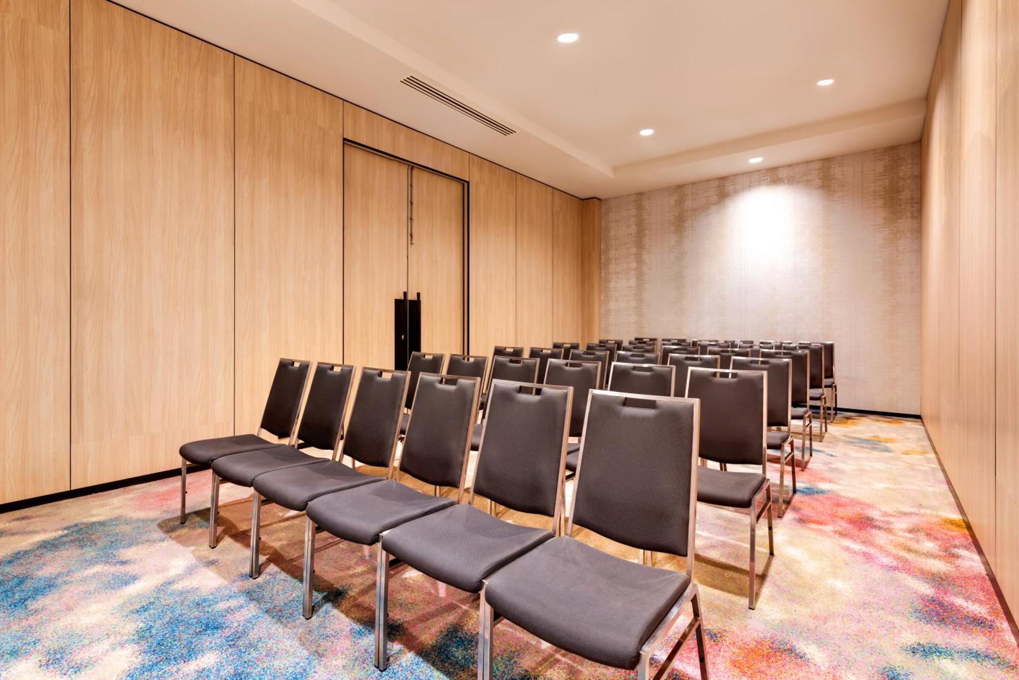 Pan Pacific Perth Hotel Exterior photo Meeting room